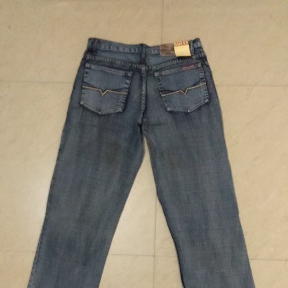 Guess jeans - Picture 11 of 15